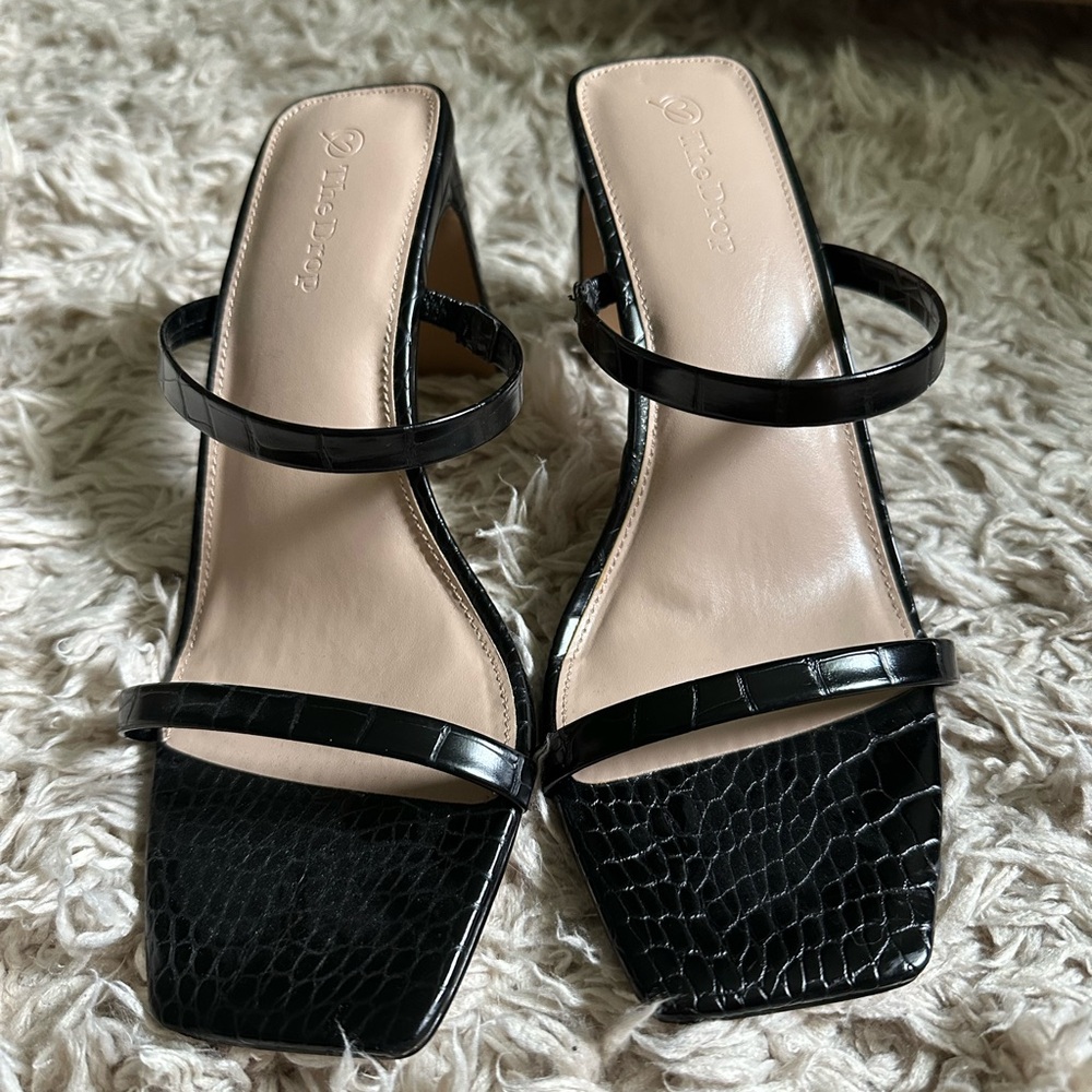 Faux Croc Strappy Heels W8